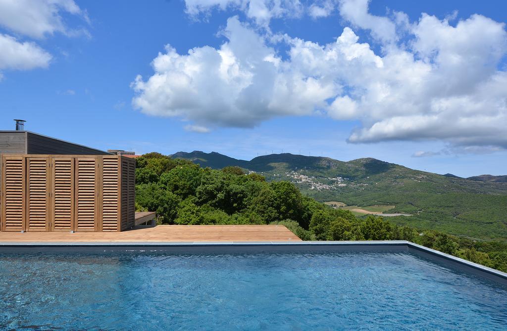 Le Tomino Hotel Macinaggio  Buitenkant foto