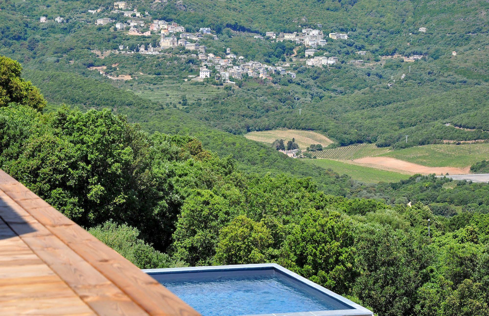Le Tomino Hotel Macinaggio  Buitenkant foto