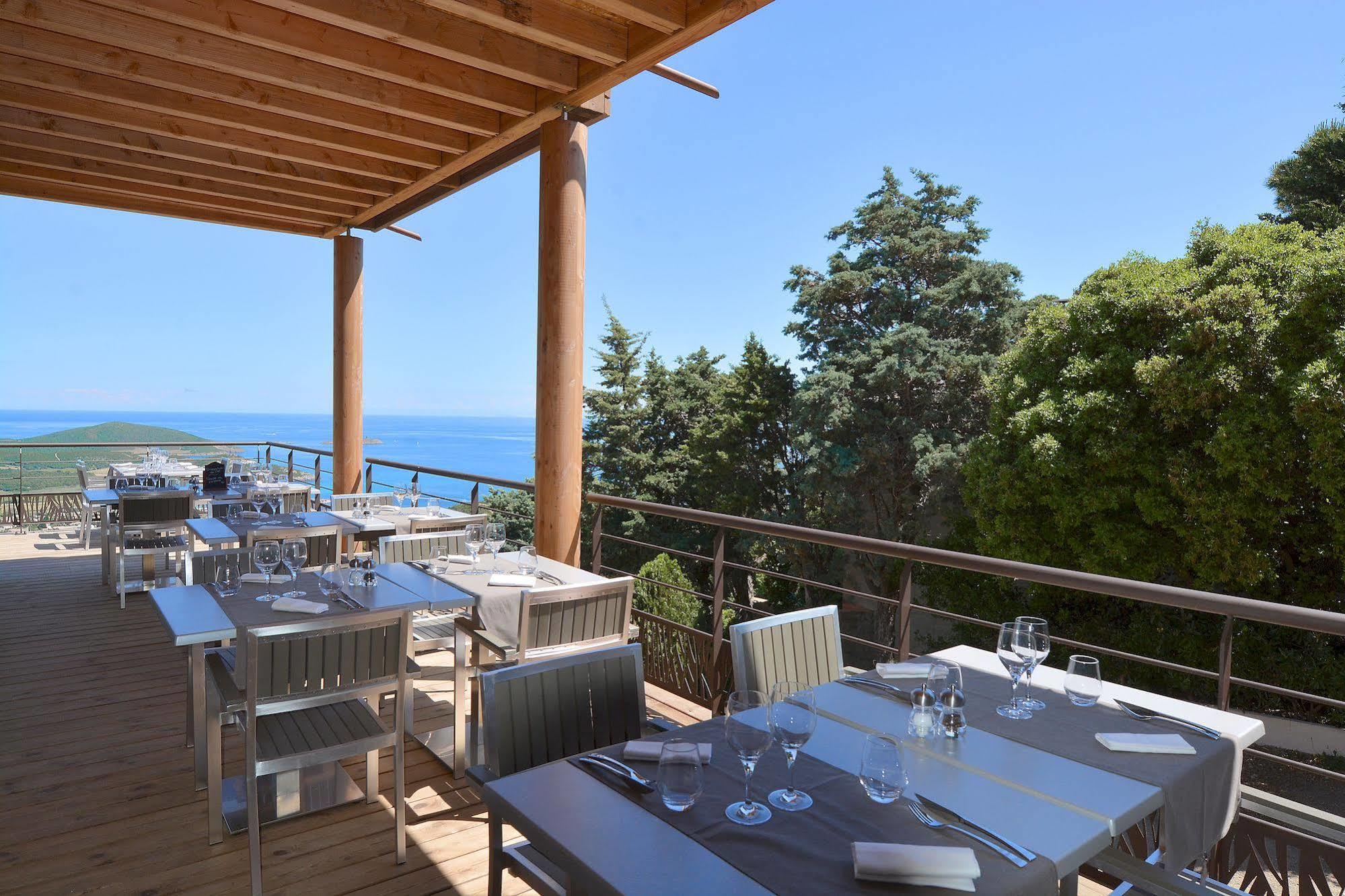 Le Tomino Hotel Macinaggio  Buitenkant foto